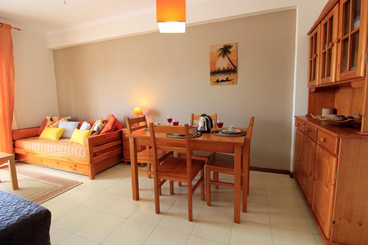 Portimao Classic With Pool By Homing Apartment อัลวอร์ ภายนอก รูปภาพ